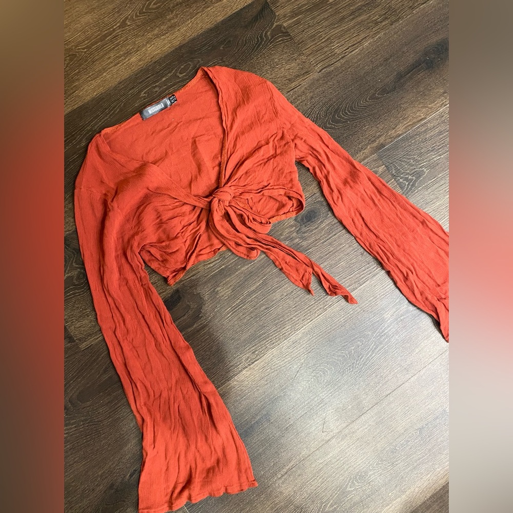 Orange crop tie front